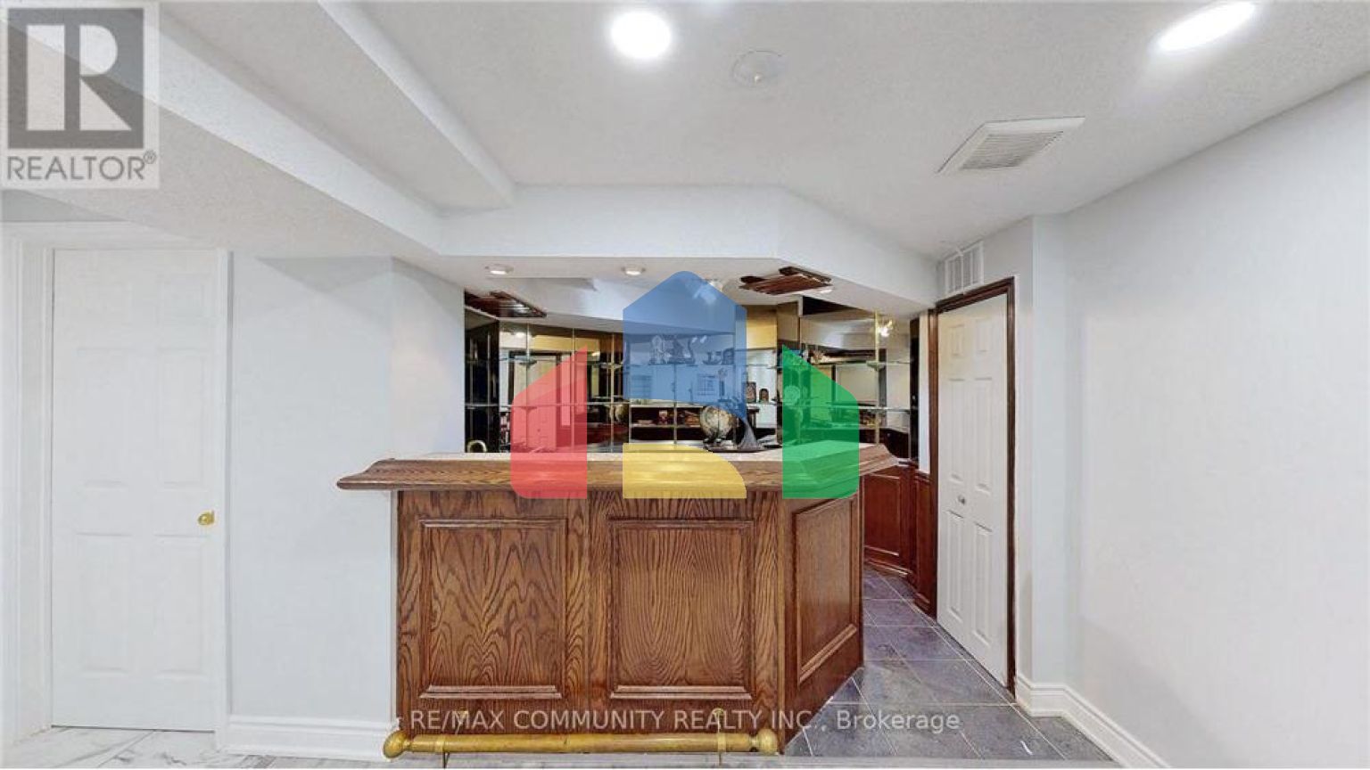 Residential - Multi-Family - Mississauga, Canada - Canada