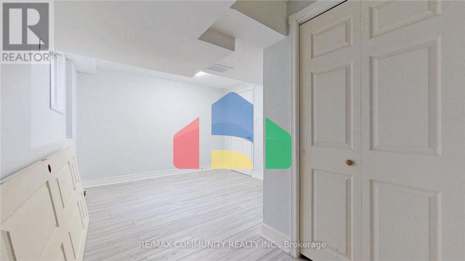 Residential - Multi-Family - Mississauga, Canada - Canada