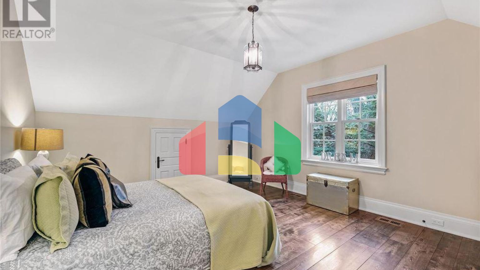 Residential - Single Family Home - Mississauga, Canada - Canada