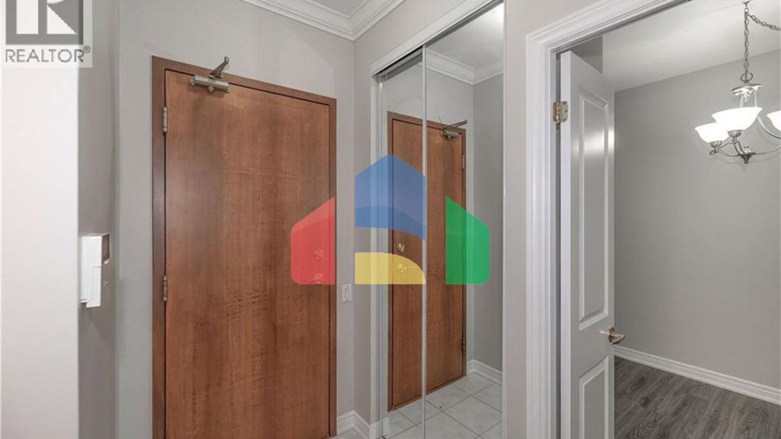 Residential - Condo/Apartment - Mississauga, Canada - Canada