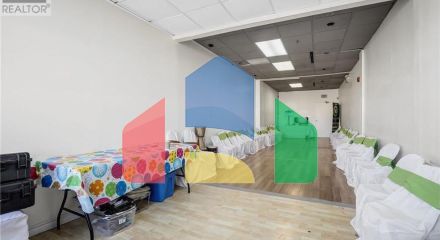 Commercial - Commercial/Retail - Mississauga, Canada - Canada