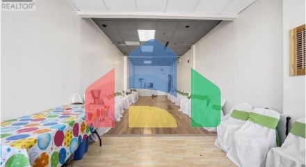 Commercial - Commercial/Retail - Mississauga, Canada - Canada