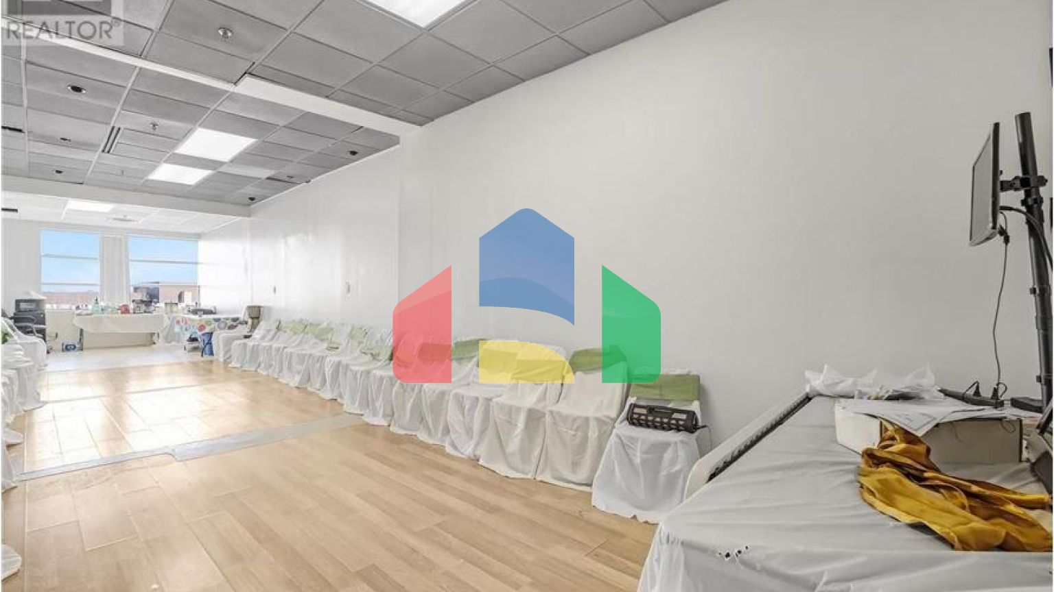 Commercial - Commercial/Retail - Mississauga, Canada - Canada