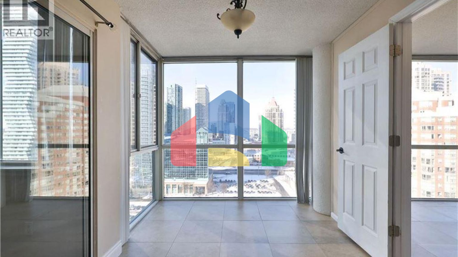 Residential - Condo/Apartment - Mississauga, Canada - Canada