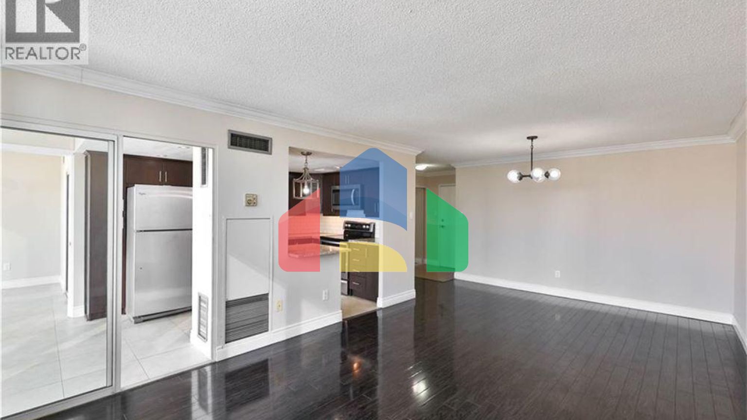 Residential - Condo/Apartment - Mississauga, Canada - Canada