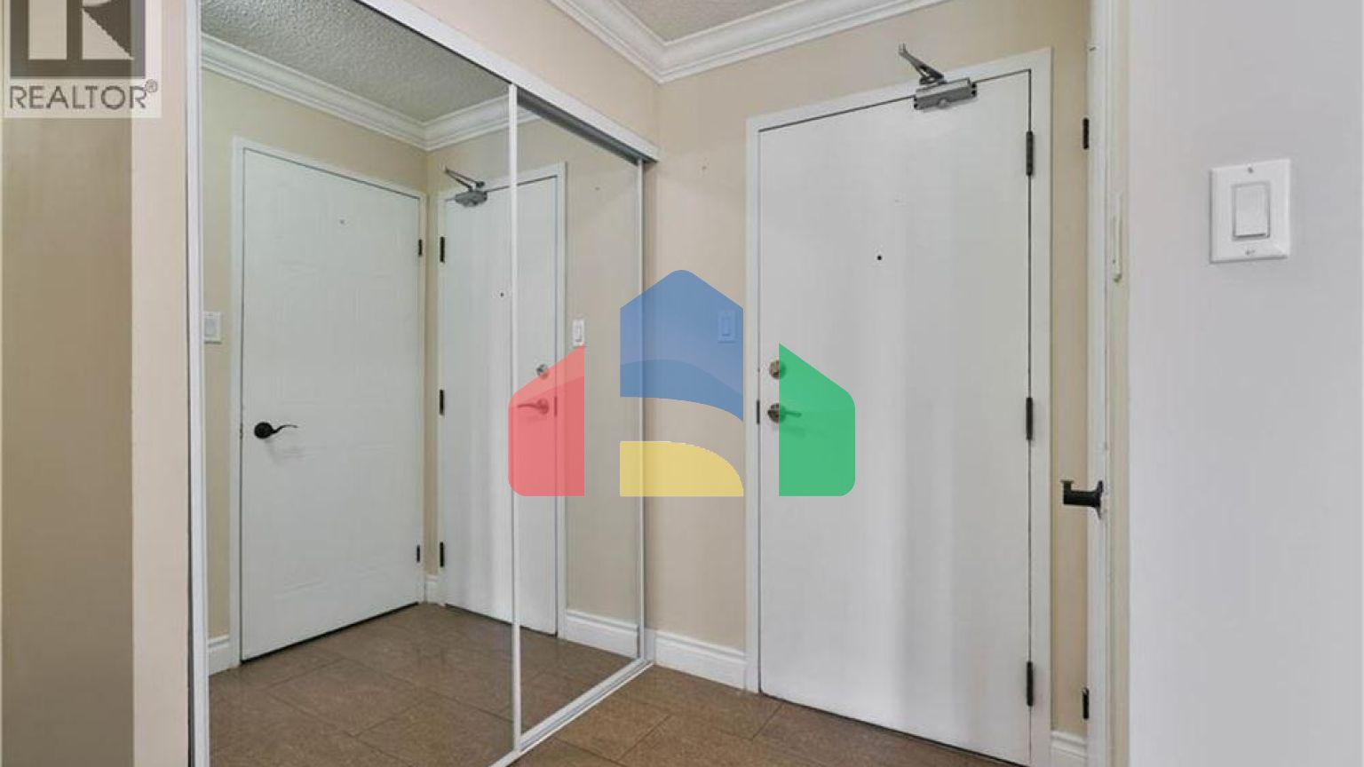 Residential - Condo/Apartment - Mississauga, Canada - Canada