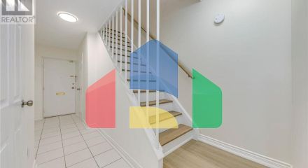 Residential - Townhouse - Mississauga, Canada - Canada