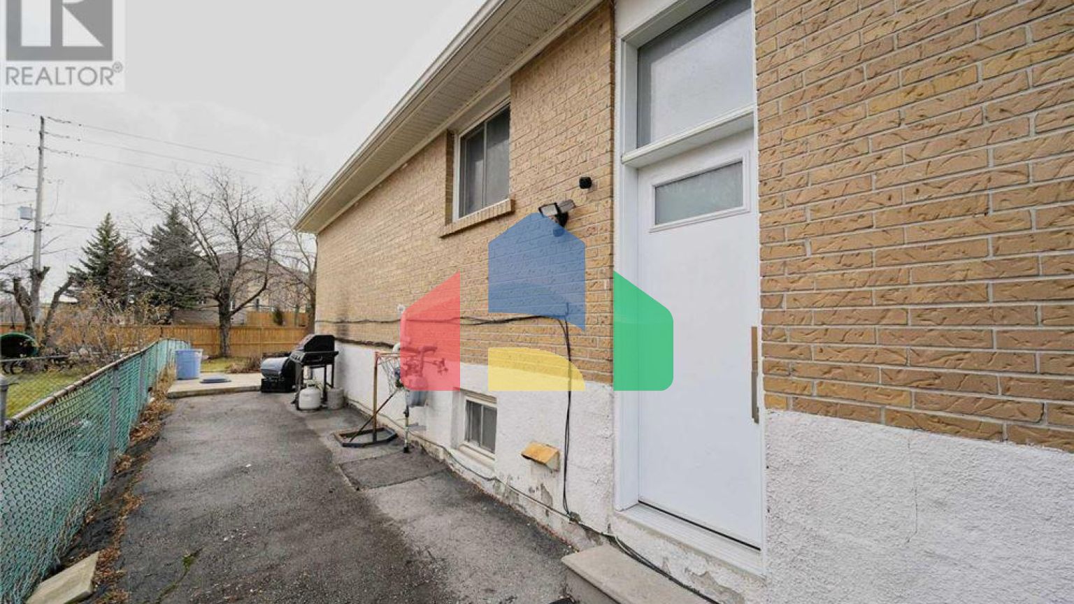 Residential - Single Family Home - Mississauga, Canada - Canada