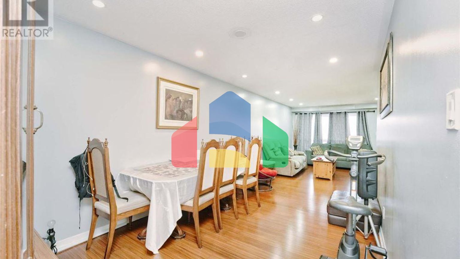 Residential - Single Family Home - Mississauga, Canada - Canada