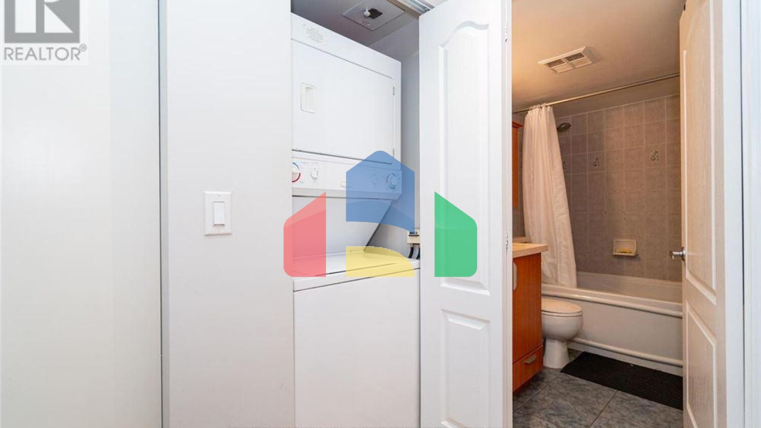 Residential - Condo/Apartment - Mississauga, Canada - Canada