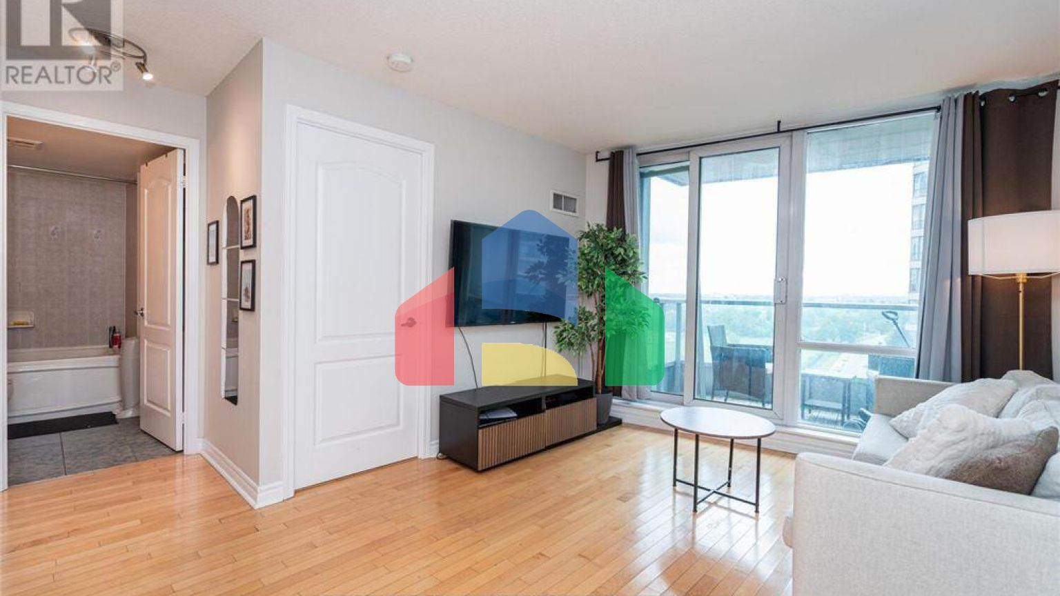 Residential - Condo/Apartment - Mississauga, Canada - Canada