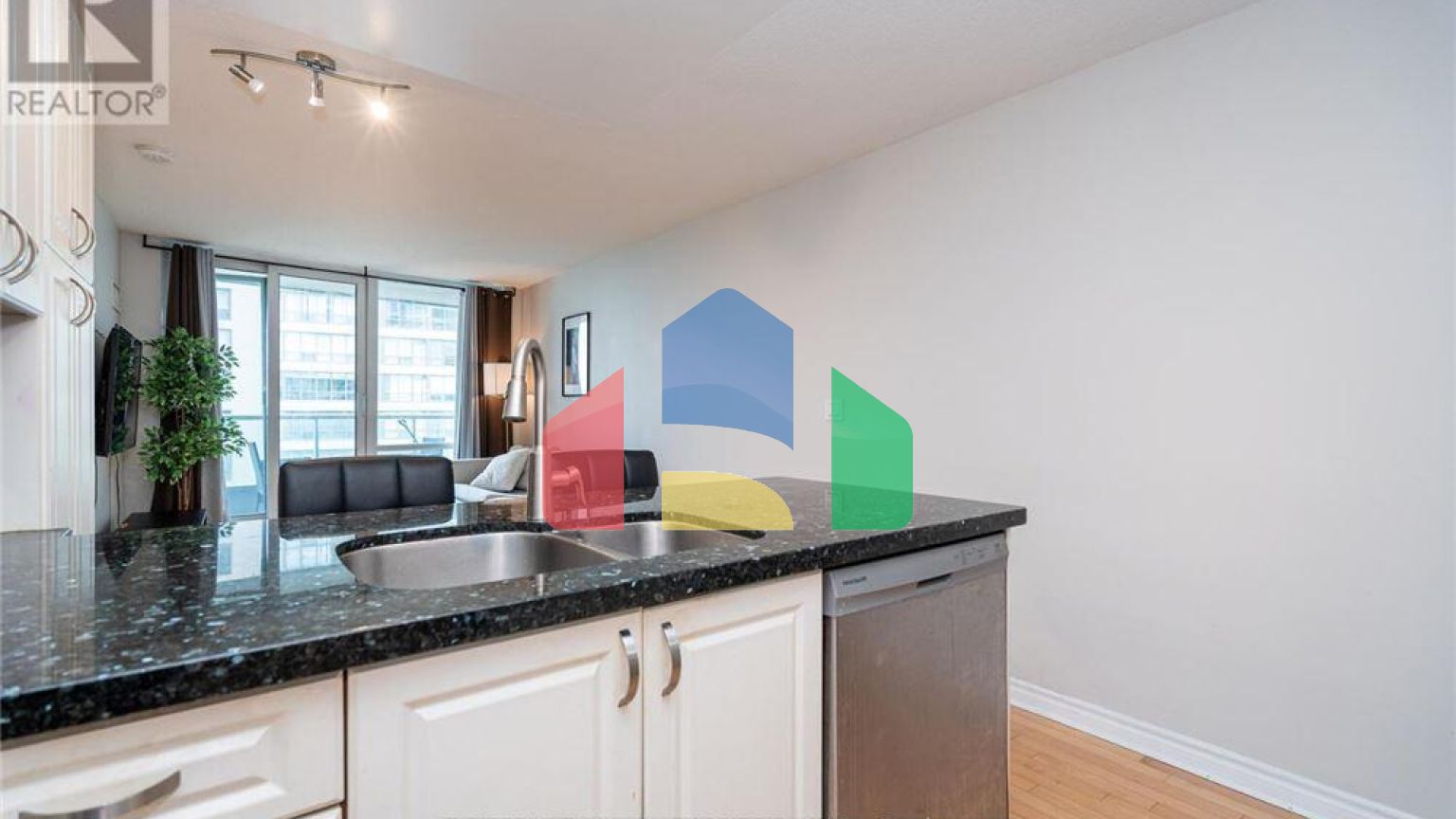 Residential - Condo/Apartment - Mississauga, Canada - Canada