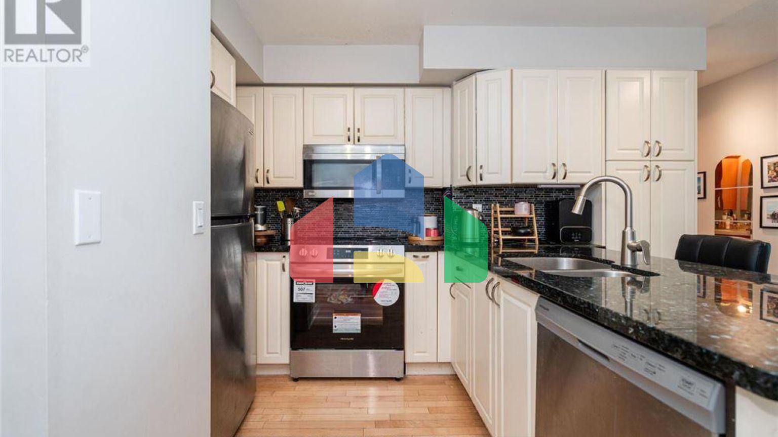 Residential - Condo/Apartment - Mississauga, Canada - Canada