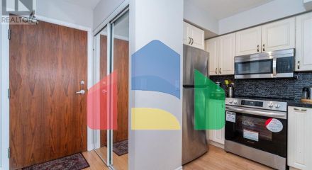 Residential - Condo/Apartment - Mississauga, Canada - Canada