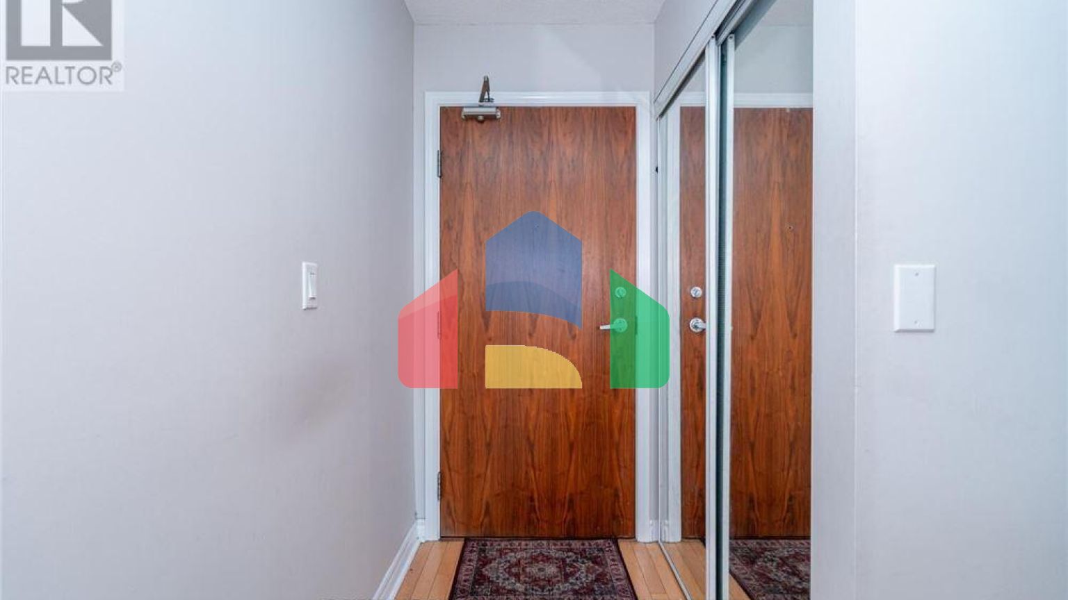 Residential - Condo/Apartment - Mississauga, Canada - Canada