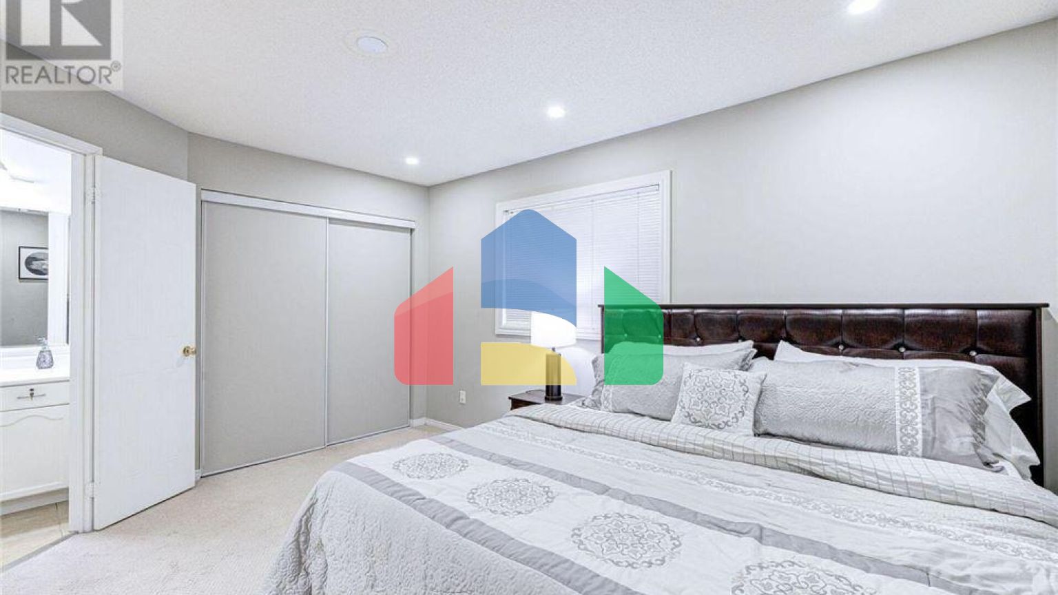 Residential - Condo/Apartment - Mississauga, Canada - Canada