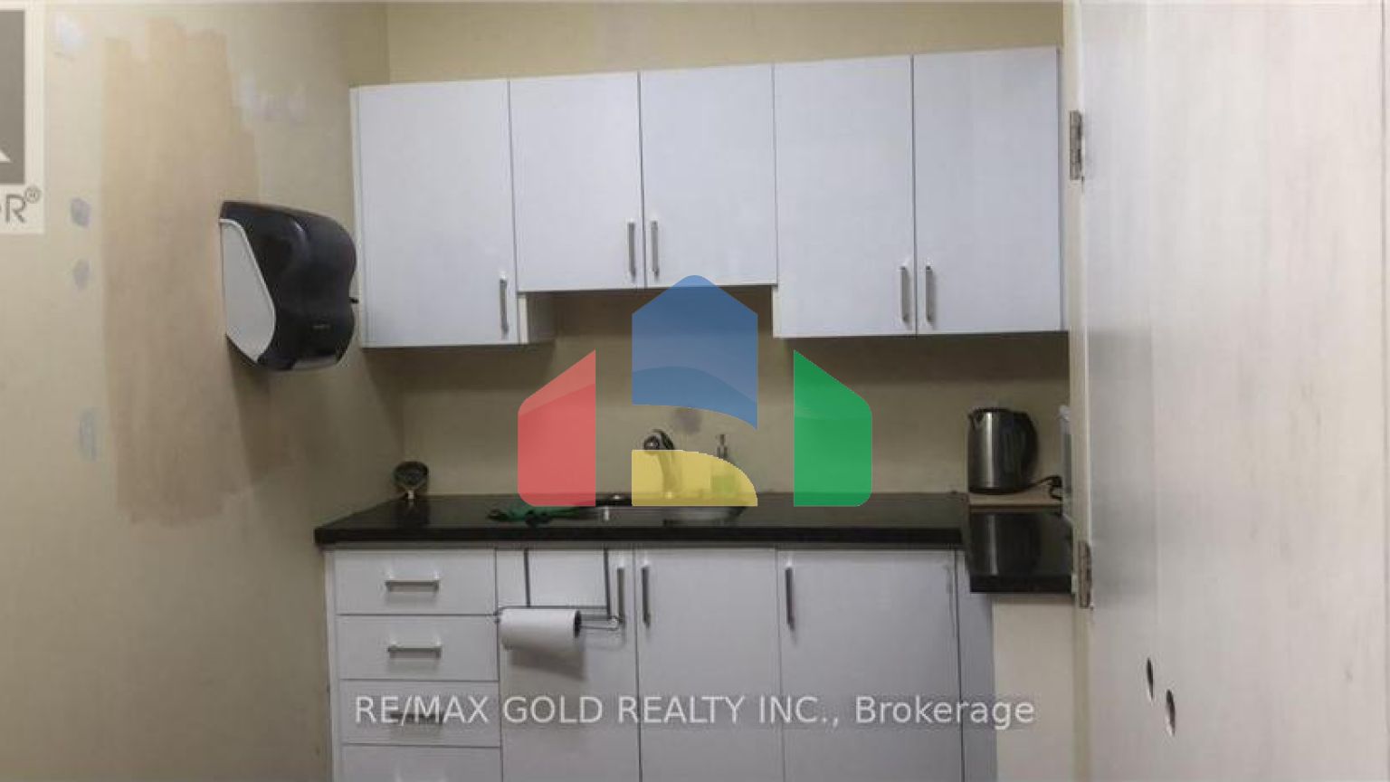 Commercial - Commercial/Retail - Mississauga, Canada - Canada