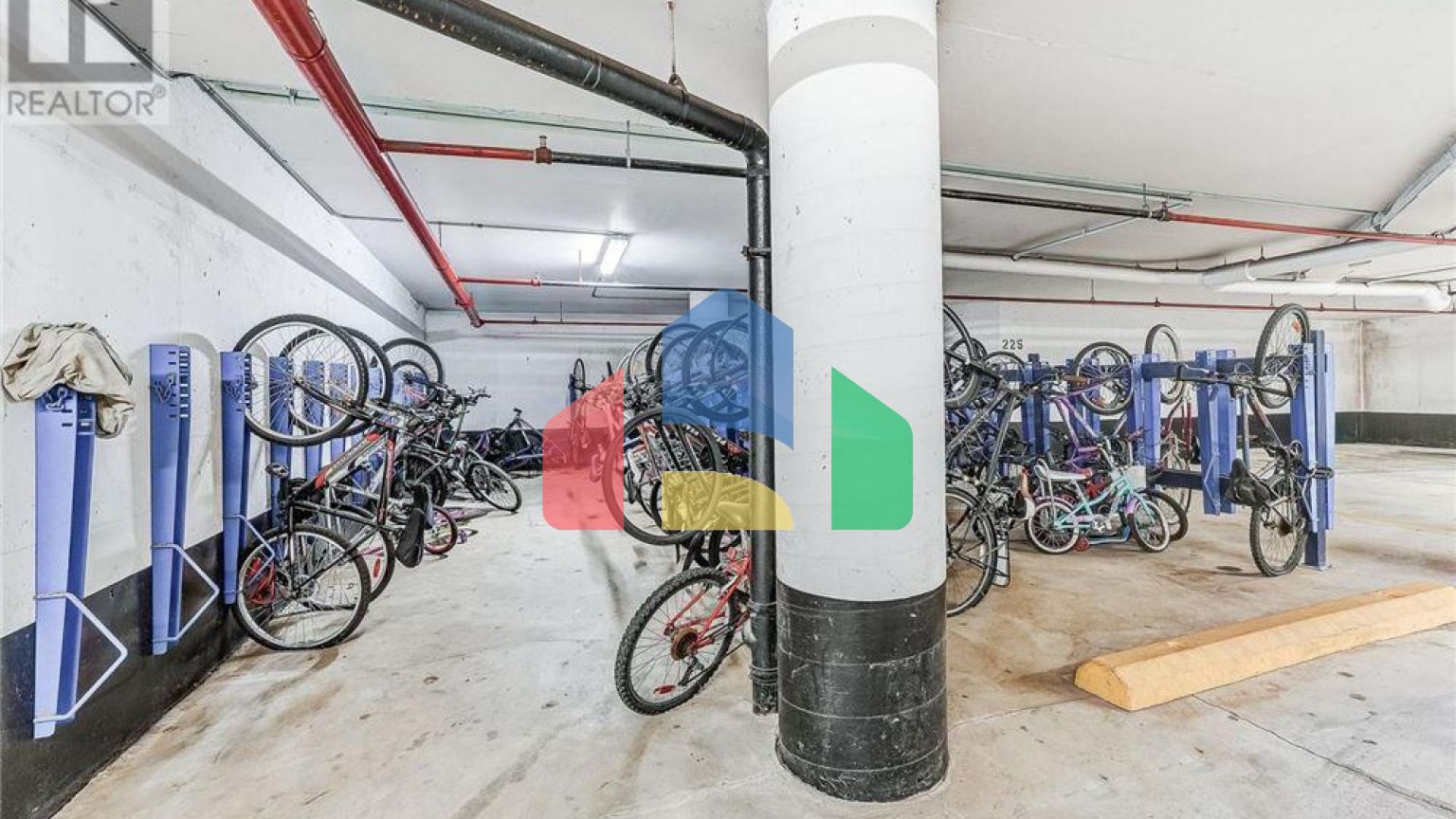 Residential - Condo/Apartment - Mississauga, Canada - Canada