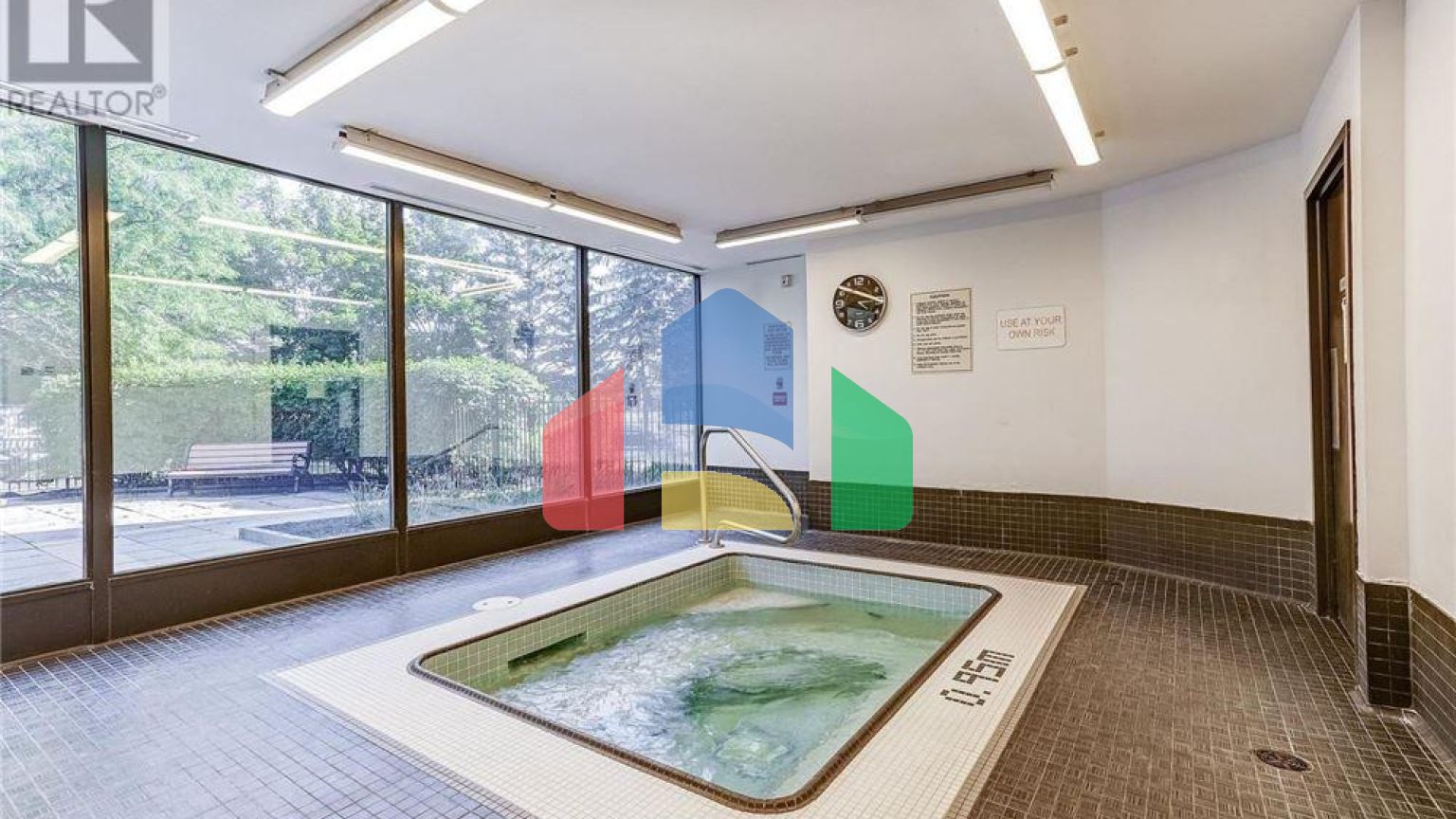 Residential - Condo/Apartment - Mississauga, Canada - Canada