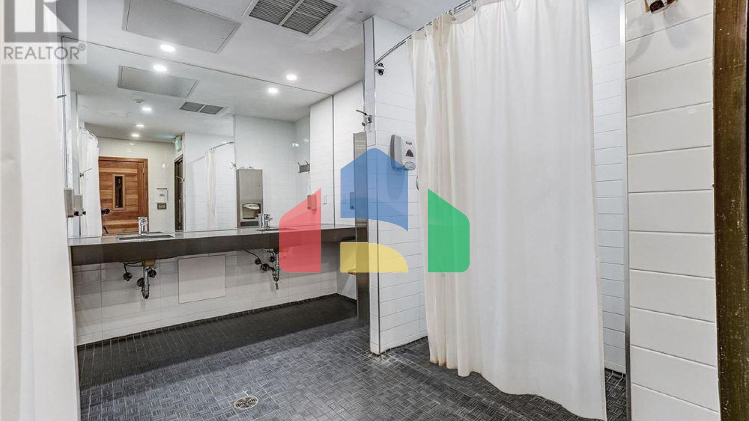 Residential - Condo/Apartment - Mississauga, Canada - Canada