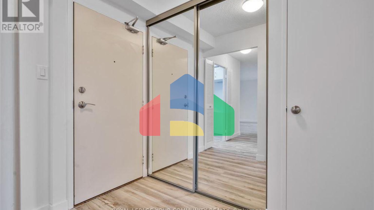 Residential - Condo/Apartment - Mississauga, Canada - Canada