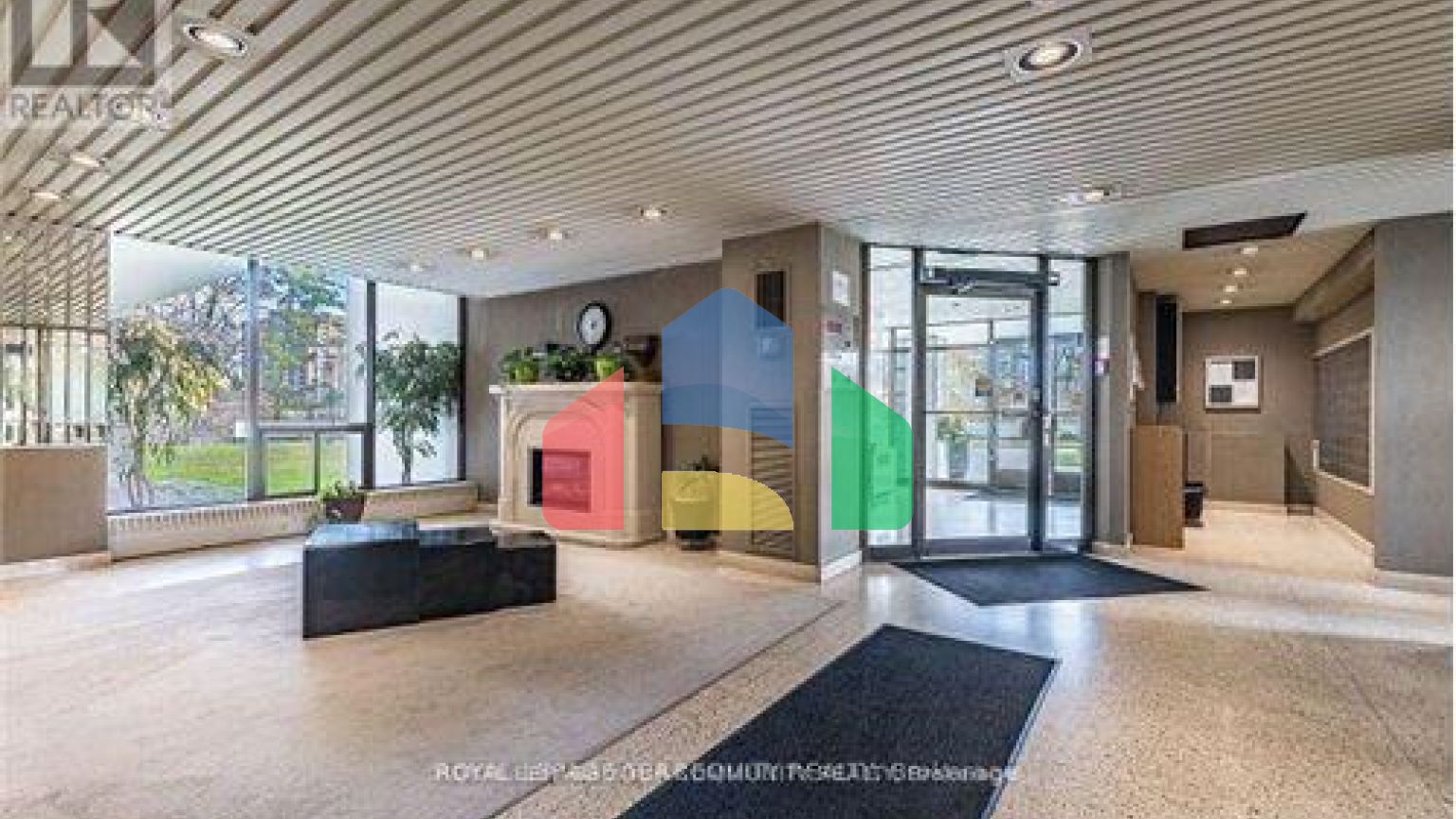 Residential - Condo/Apartment - Mississauga, Canada - Canada