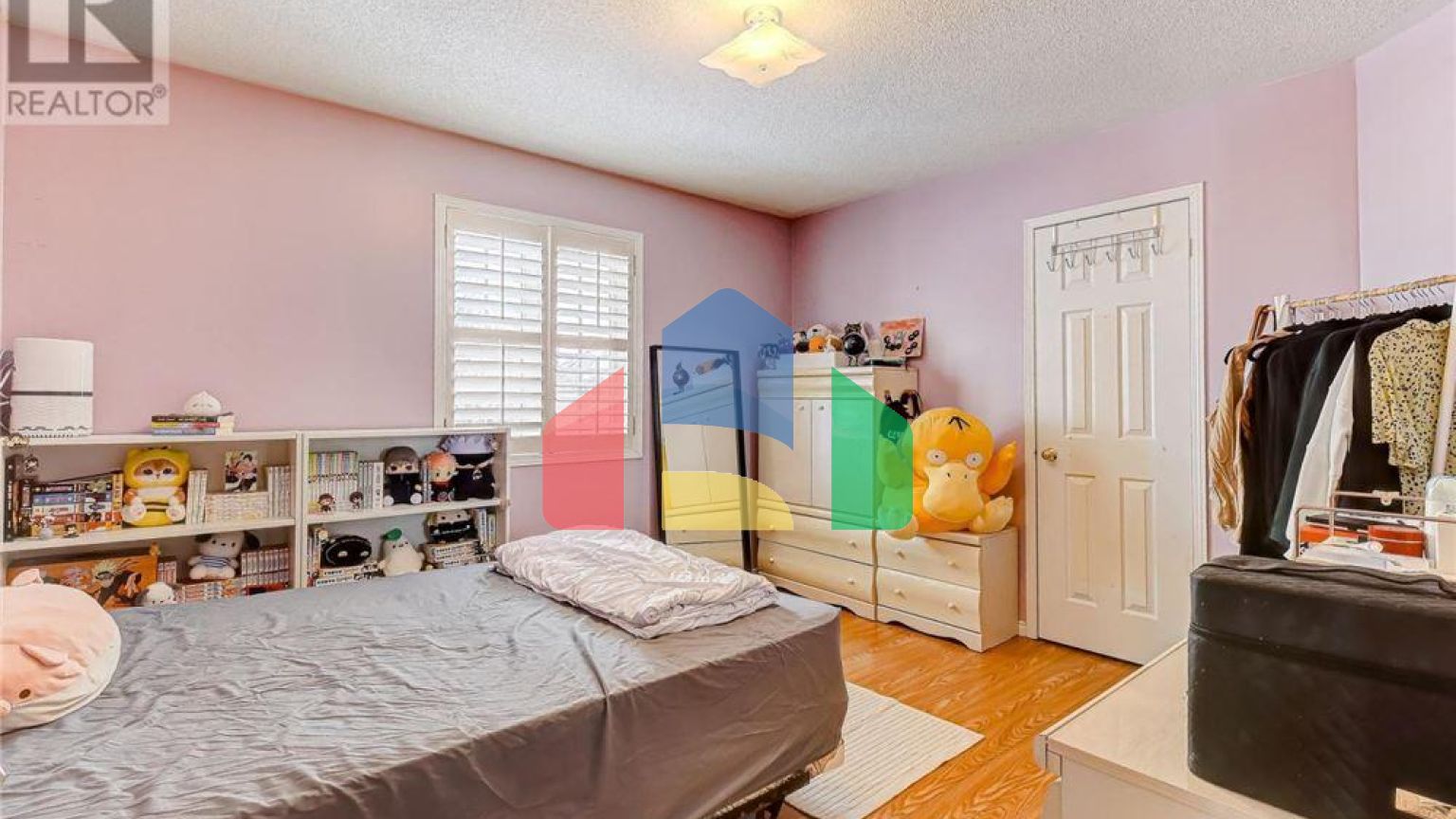 Residential - Single Family Home - Mississauga, Canada - Canada