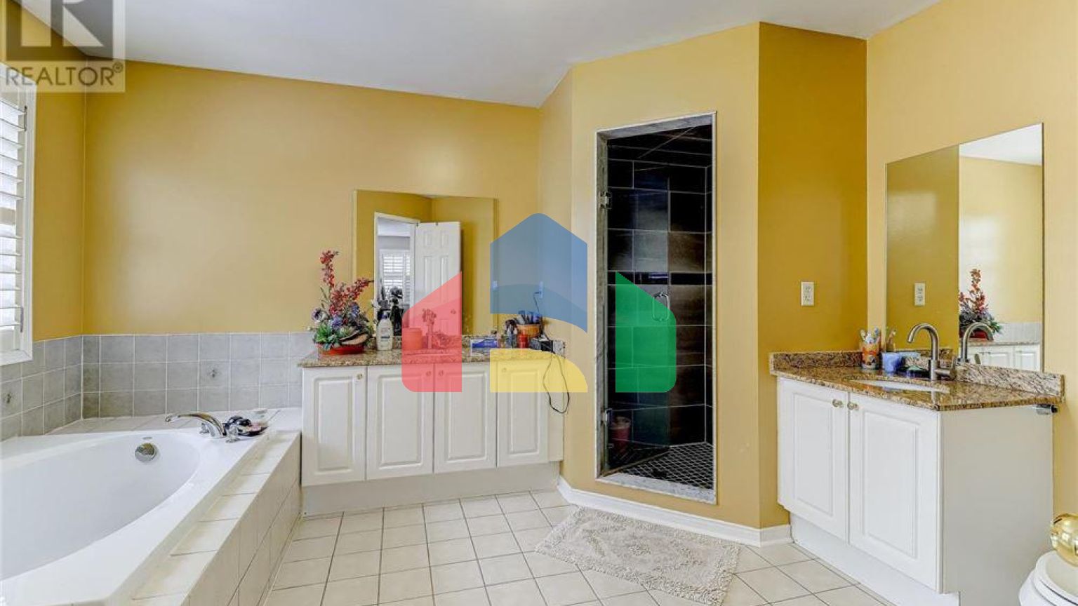 Residential - Single Family Home - Mississauga, Canada - Canada