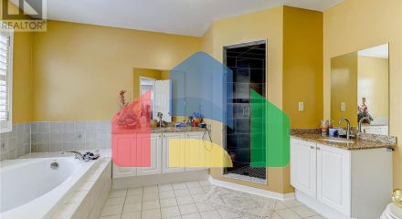 Residential - Single Family Home - Mississauga, Canada - Canada