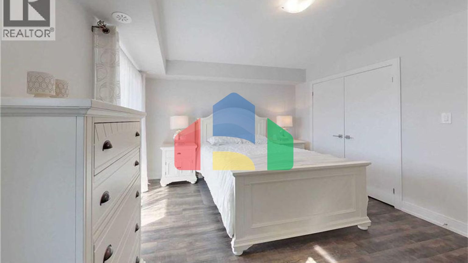 Residential - Single Family Home - Mississauga, Canada - Canada