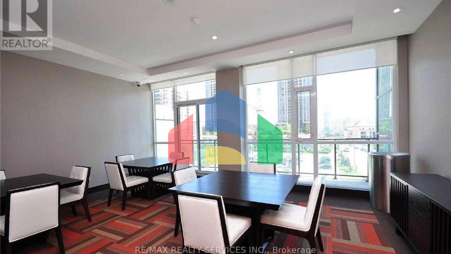 Residential - Single Family Home - Mississauga, Canada - Canada