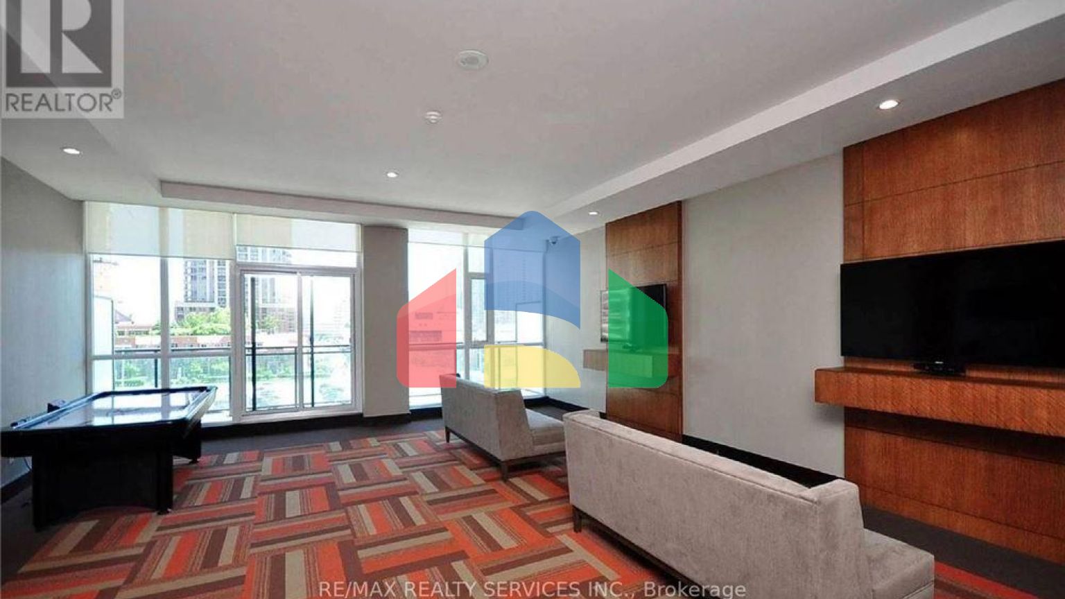 Residential - Single Family Home - Mississauga, Canada - Canada