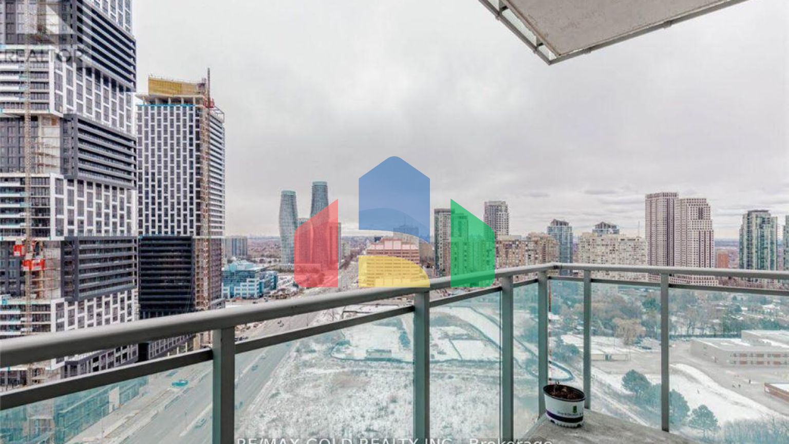 Residential - Condo/Apartment - Mississauga, Canada - Canada