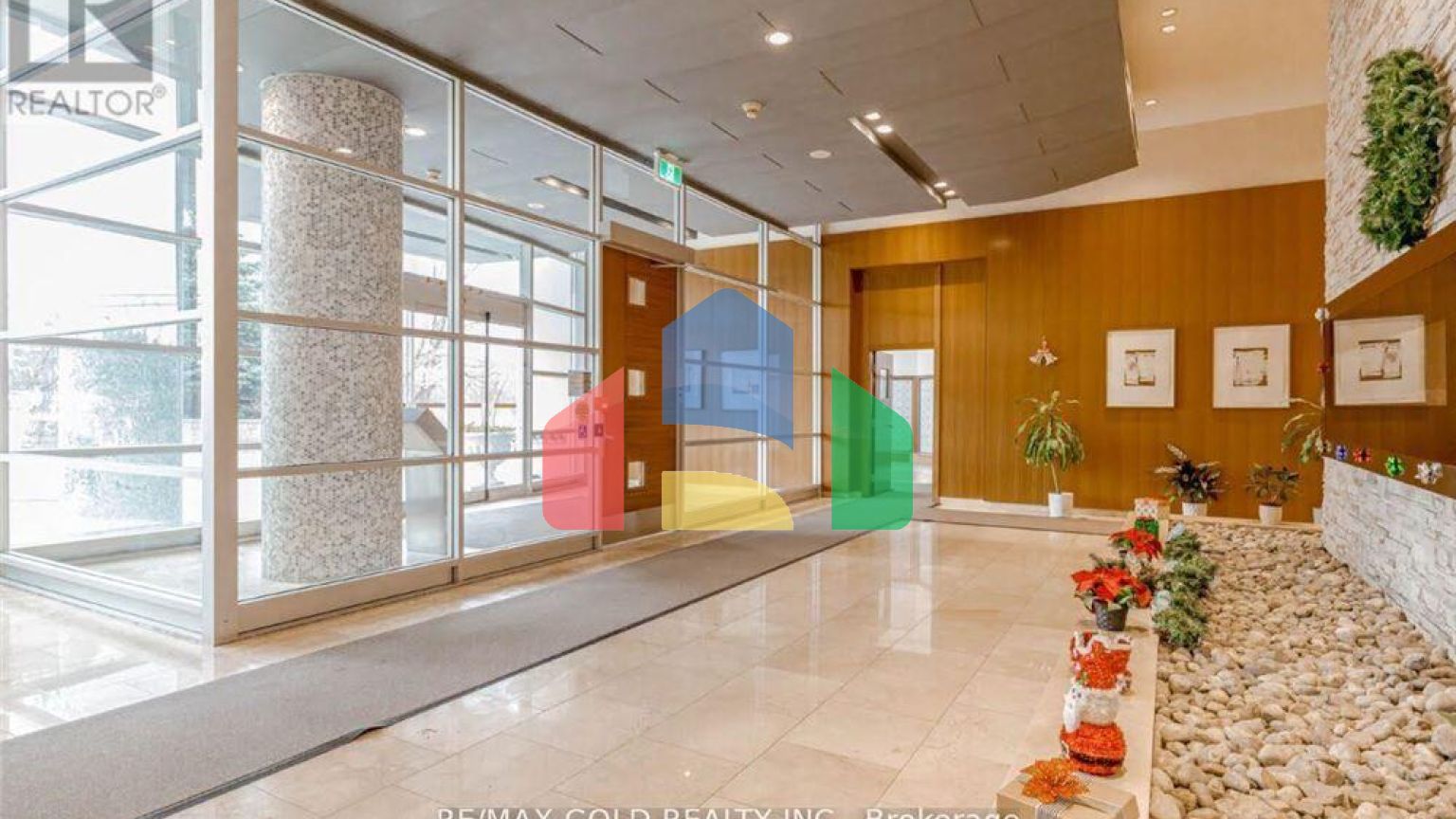 Residential - Condo/Apartment - Mississauga, Canada - Canada