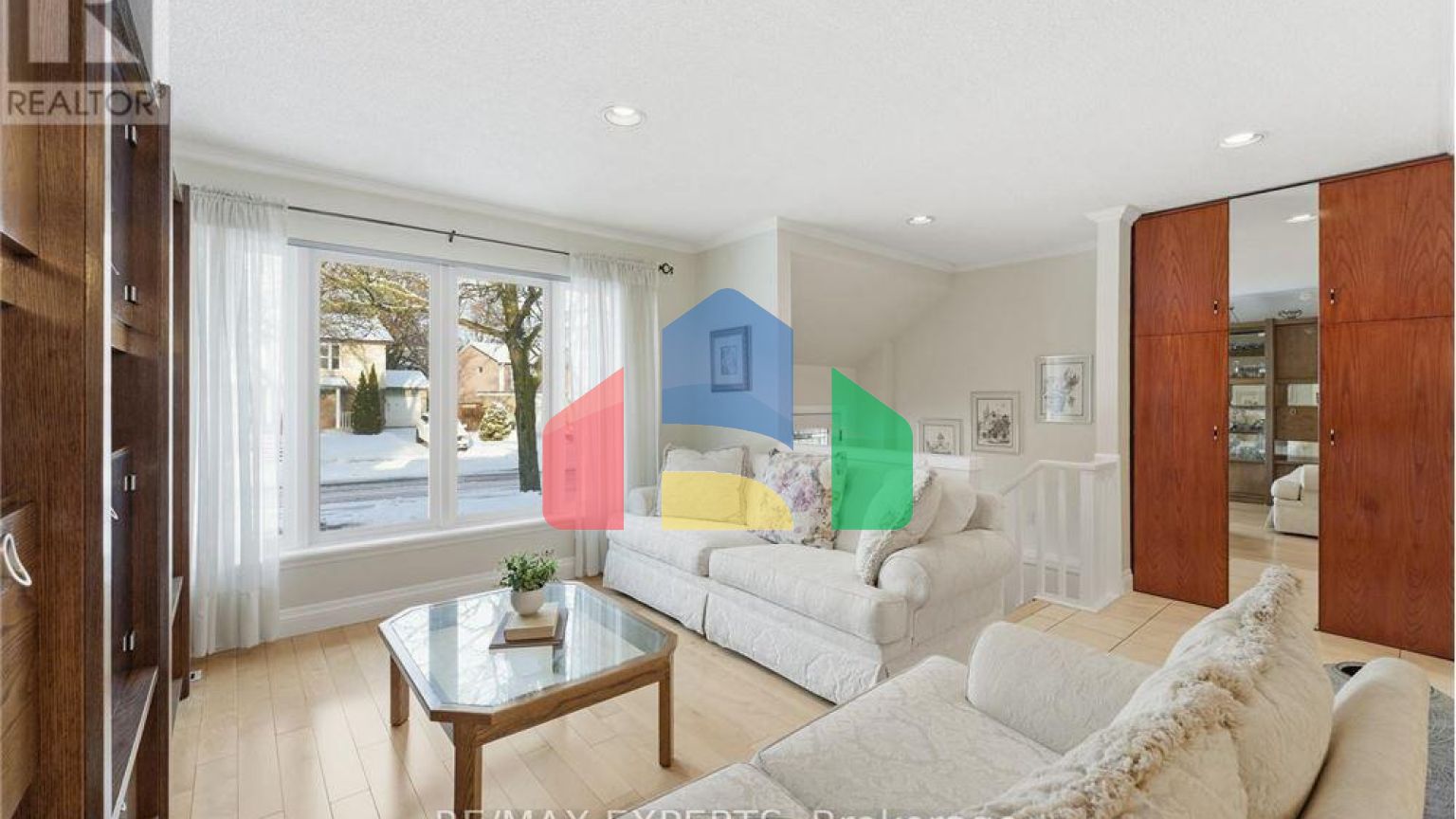 Residential - Single Family Home - Mississauga, Canada - Canada