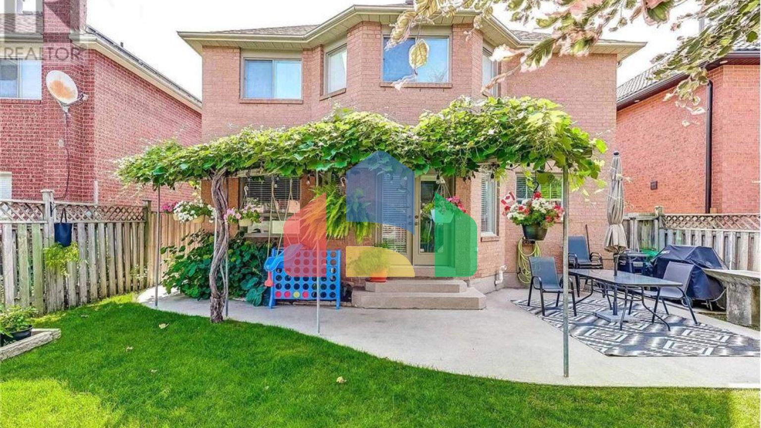 Residential - Single Family Home - Mississauga, Canada - Canada