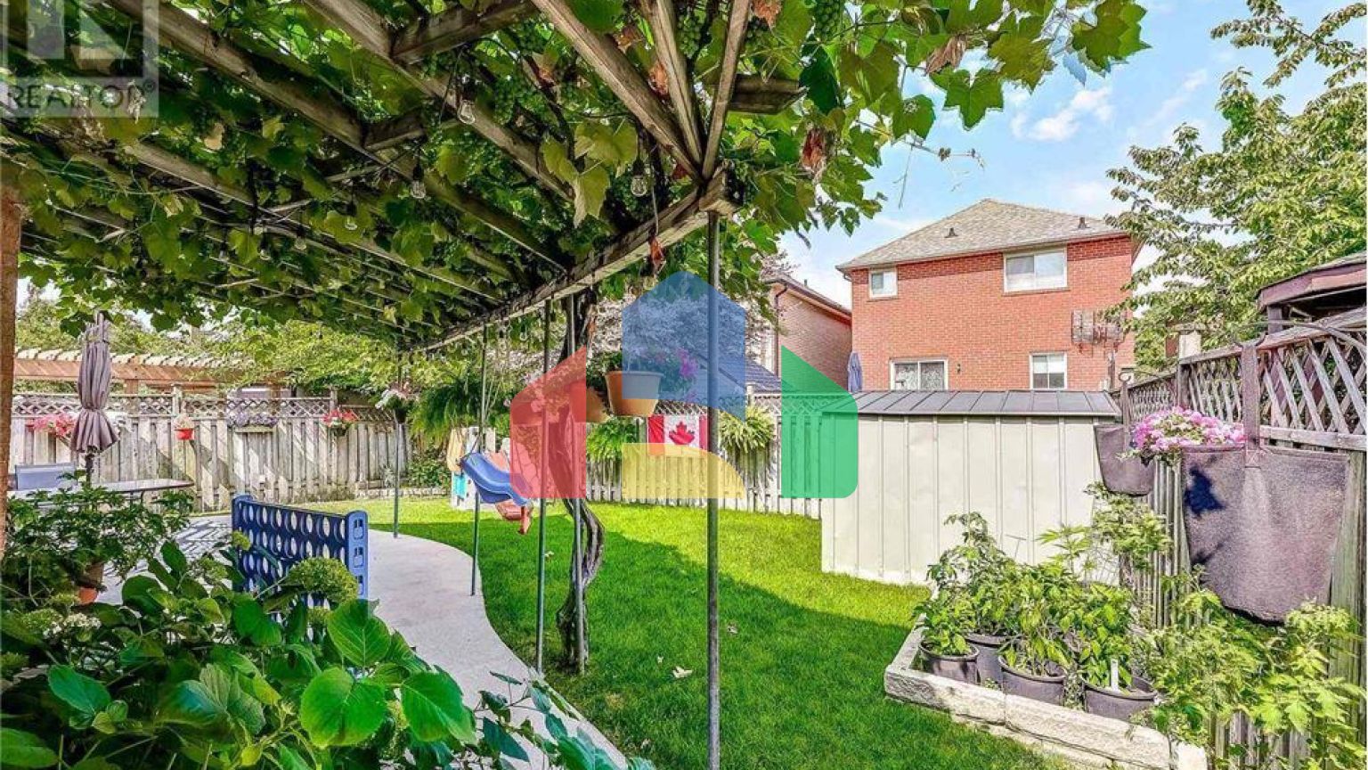 Residential - Single Family Home - Mississauga, Canada - Canada