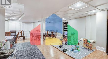 Residential - Single Family Home - Mississauga, Canada - Canada