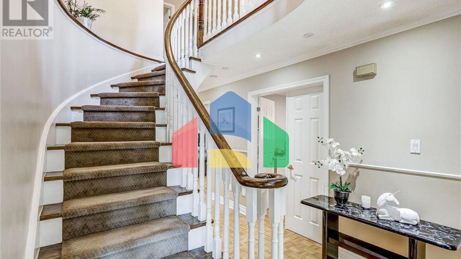 Residential - Single Family Home - Mississauga, Canada - Canada