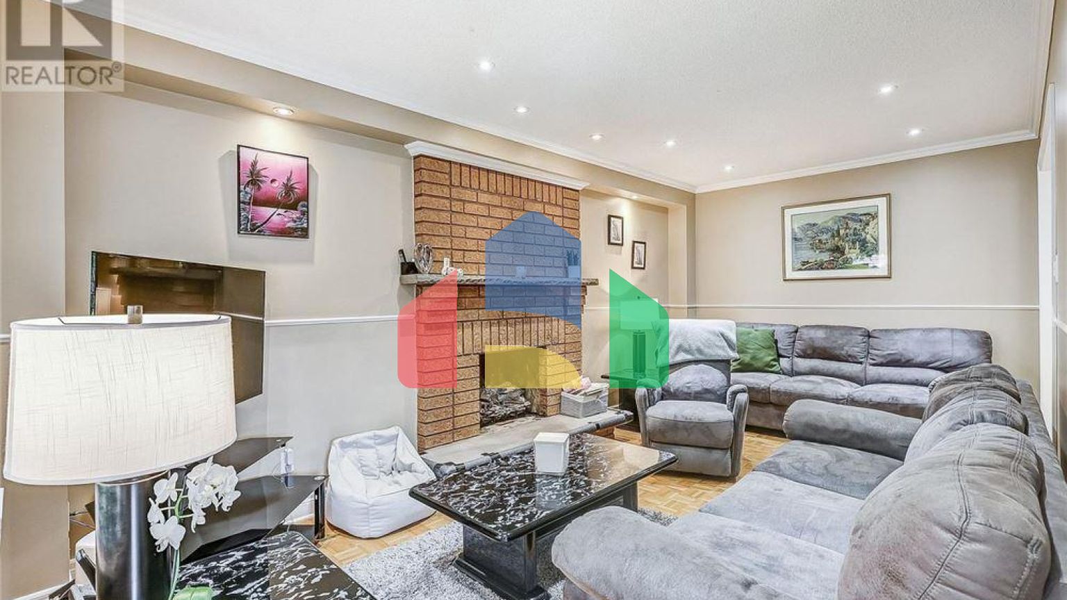 Residential - Single Family Home - Mississauga, Canada - Canada