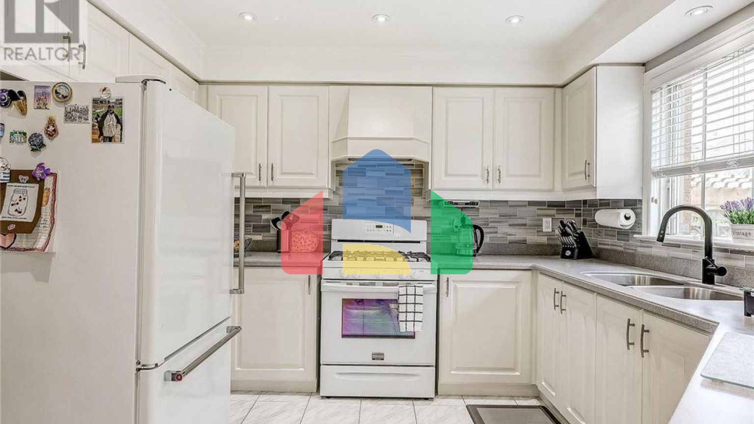 Residential - Single Family Home - Mississauga, Canada - Canada