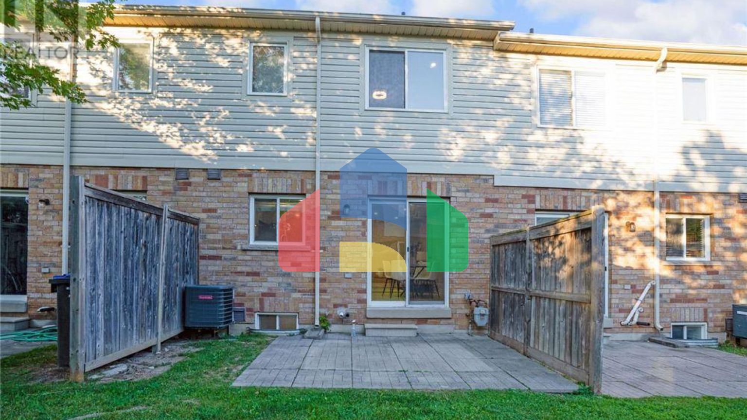 Residential - Townhouse - Mississauga, Canada - Canada