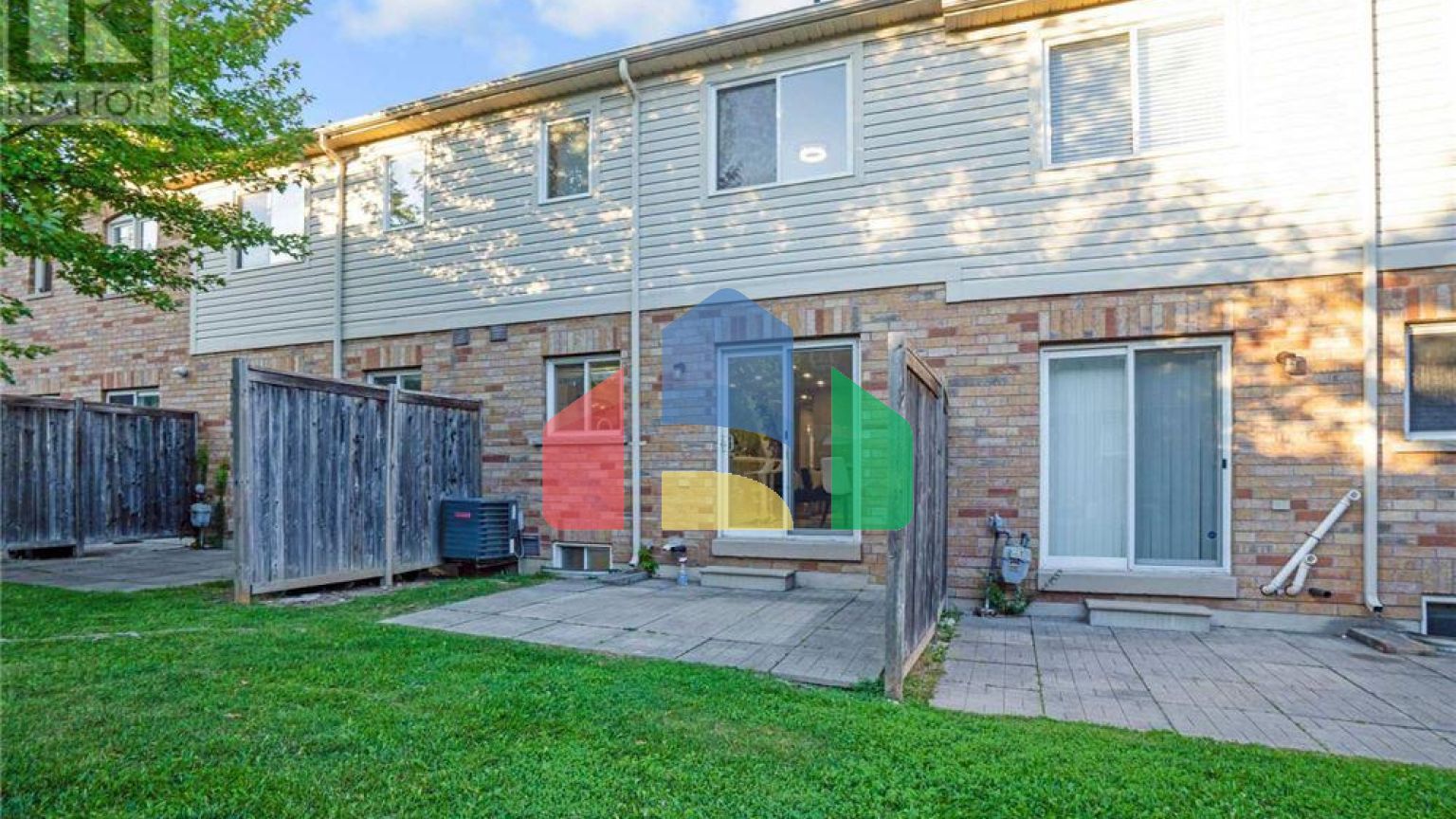 Residential - Townhouse - Mississauga, Canada - Canada