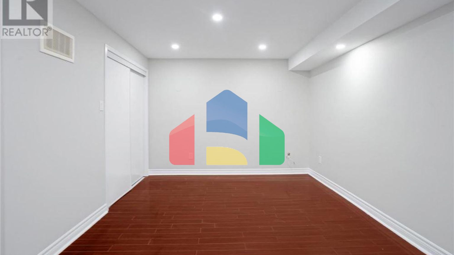 Residential - Townhouse - Mississauga, Canada - Canada