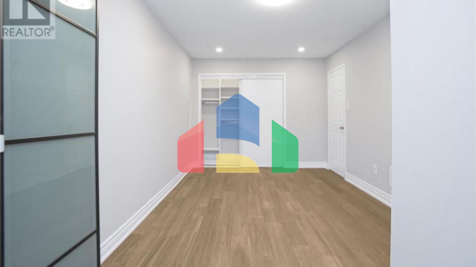 Residential - Townhouse - Mississauga, Canada - Canada