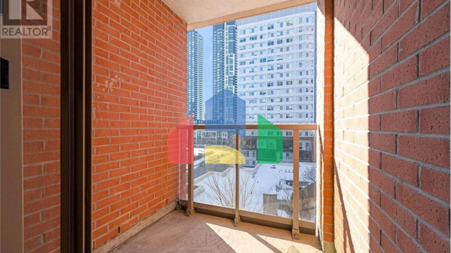 Residential - Condo/Apartment - Mississauga, Canada - Canada