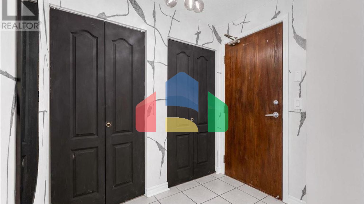 Residential - Condo/Apartment - Mississauga, Canada - Canada