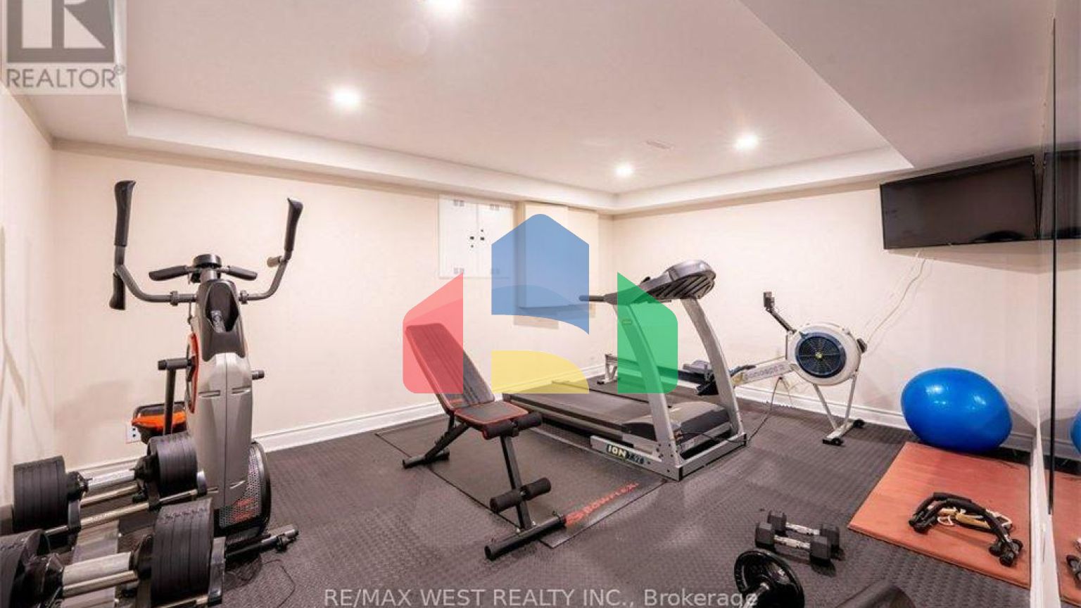 Residential - Single Family Home - Mississauga, Canada - Canada