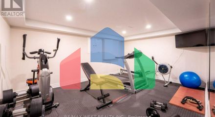 Residential - Single Family Home - Mississauga, Canada - Canada