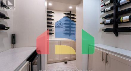 Residential - Single Family Home - Mississauga, Canada - Canada